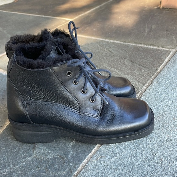 Santana Canada lace up boots size 7.5 size 7 with socks - Picture 4 of 10